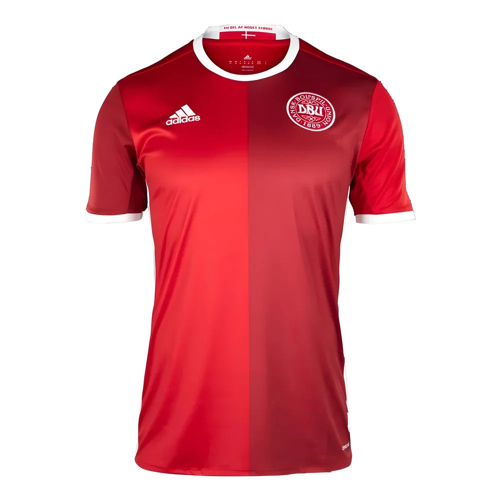 Denmark 2015-16 Home Shirt (L) (Excellent)_1