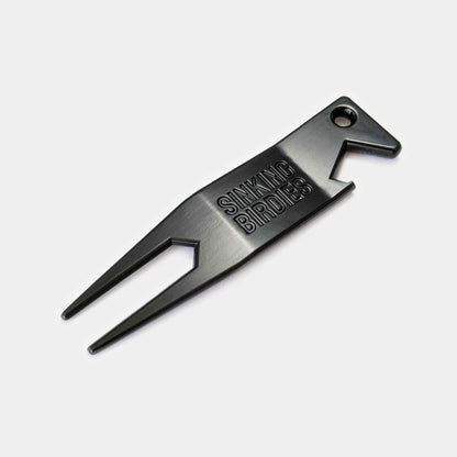 Divot tool