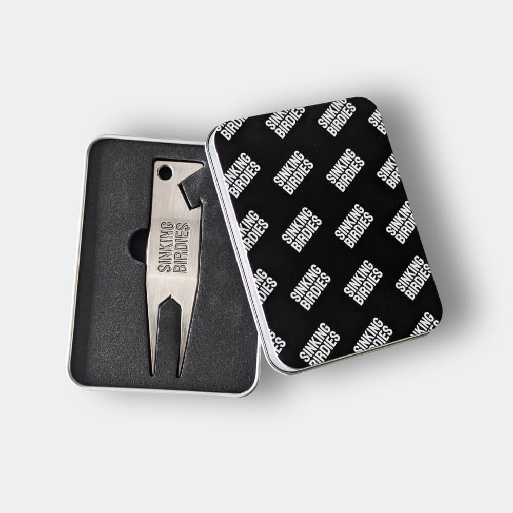 Divot tool