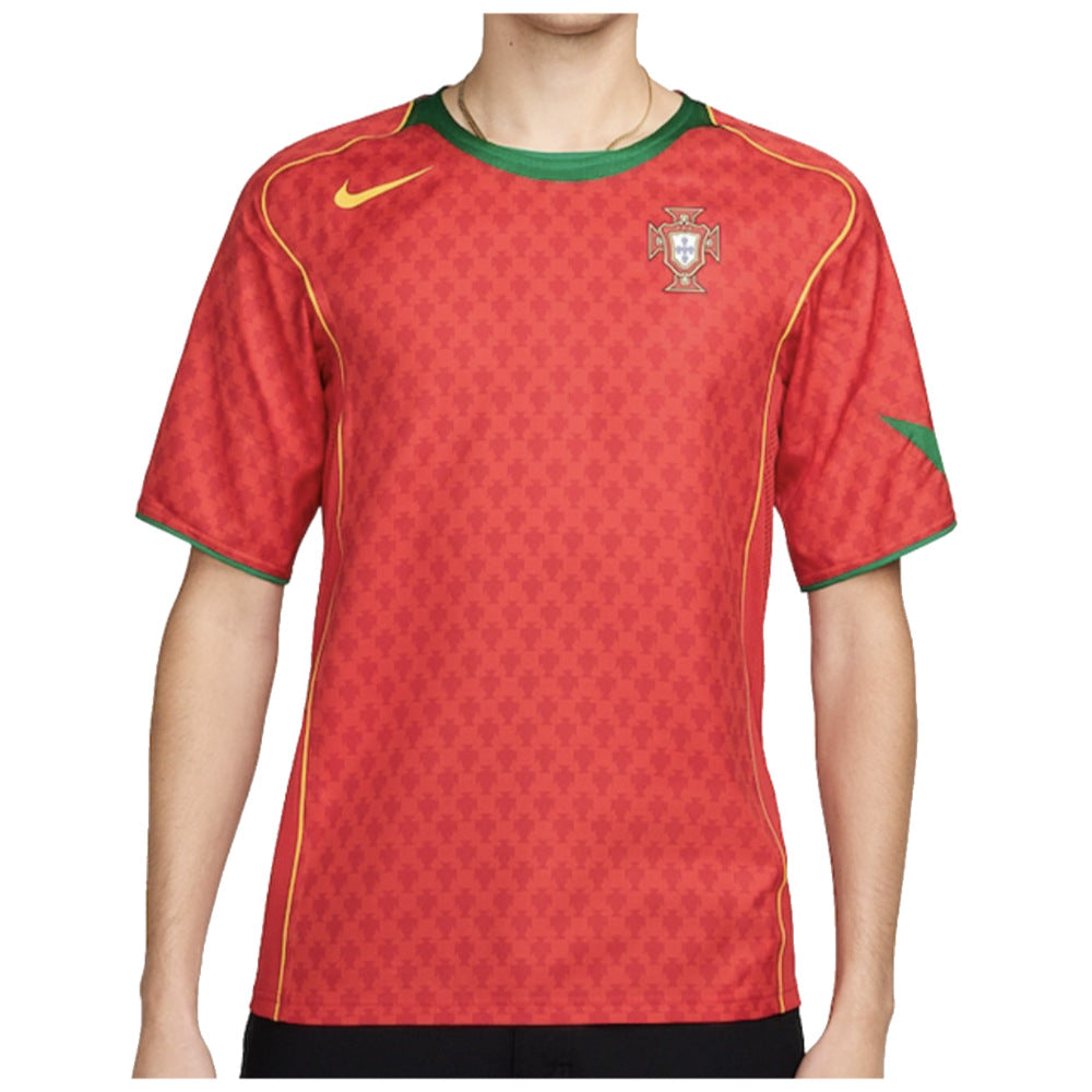 Portugal 2004 Reissue Home Shirt (C.Ronaldo 17)_3