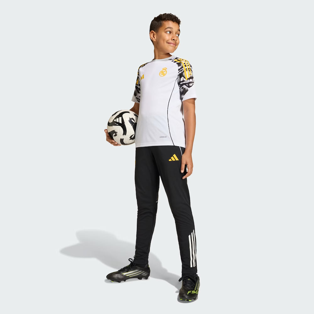 2025-2026 Real Madrid Marvel Avengers Training Shirt (White) - Kids_3