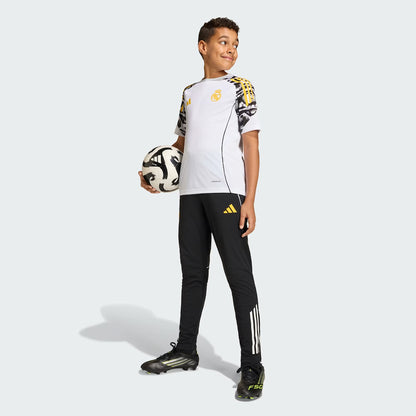 2025-2026 Real Madrid Marvel Avengers Training Shirt (White) - Kids_3